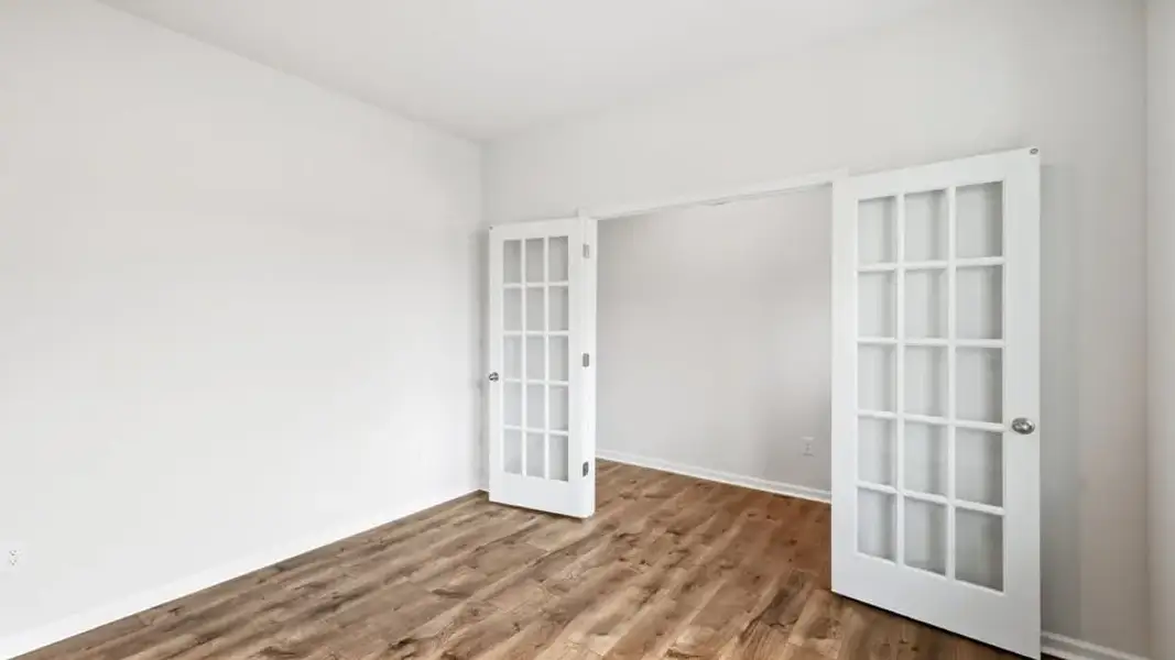 Spacious, unfurnished interior of a new home in Spring Ridge, Anderson (Image 20).
