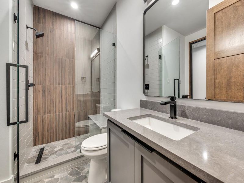 Furnished interior view inside a new home in , Dallas (Image 6).