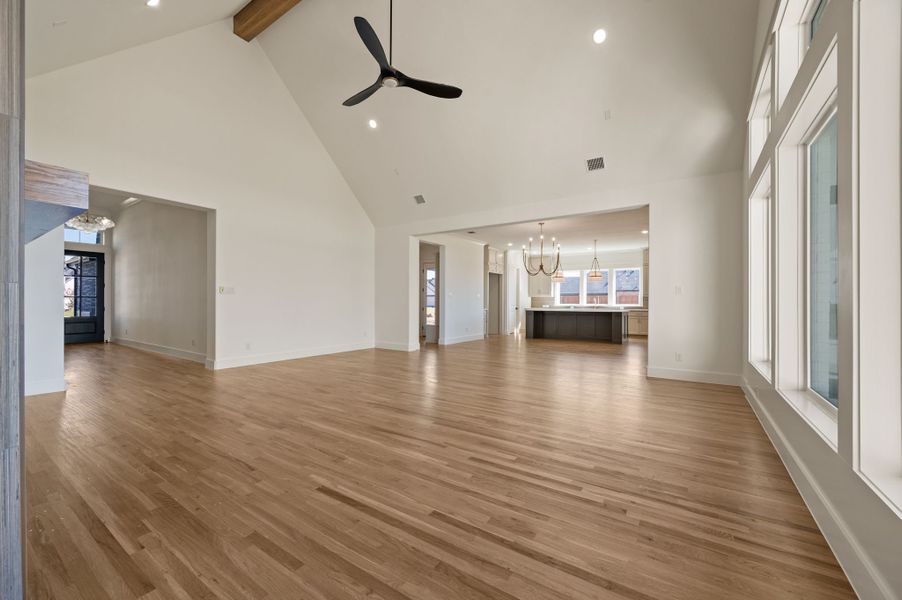Spacious, unfurnished interior of a new home in NorthGlen, Haslet (Image 34).