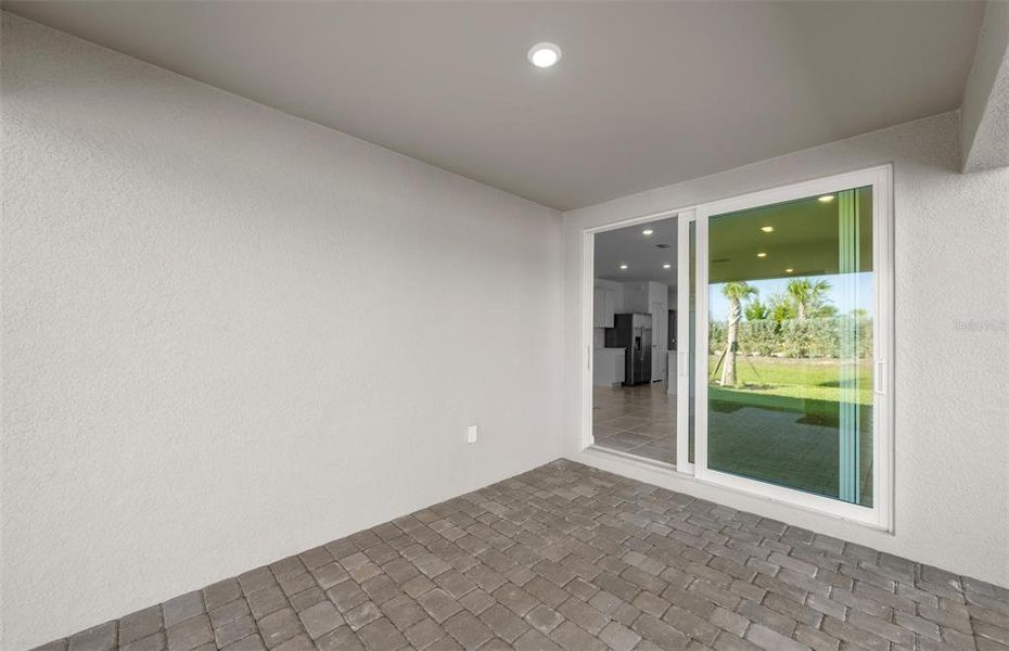 Spacious, unfurnished interior of a new home in Reagan Landing, Bradenton (Image 26). Spacious, unfurnished interior of a new home in Reagan Landing, Bradenton (Image 26).