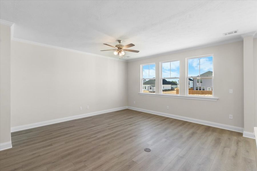 Spacious, unfurnished interior of a new home in Windsor, North Augusta (Image 14).