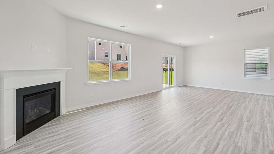 Spacious, unfurnished interior of a new home in Huffman Ridge, Hickory (Image 15).