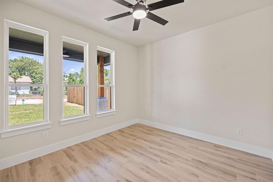 Spacious, unfurnished interior of a new home in , Sansom Park (Image 18).