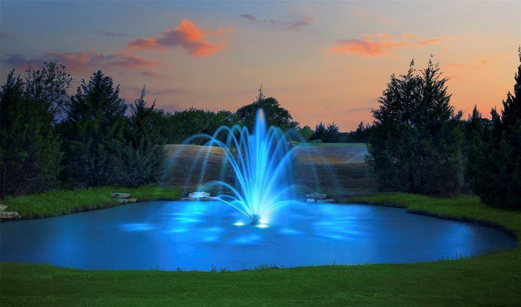 Community amenities in Heath Golf & Yacht Villas, Heath (Image 5).