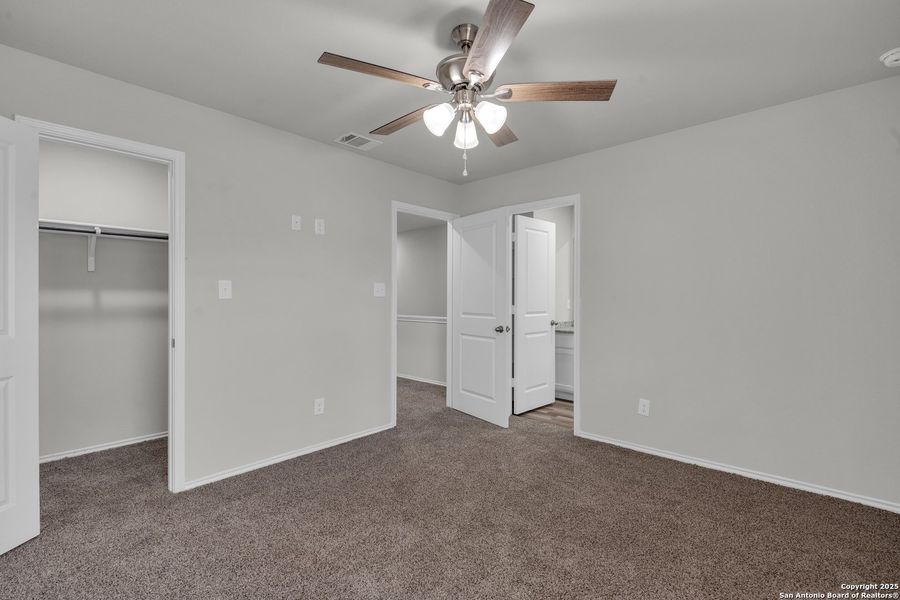 Image 25 of a home in .