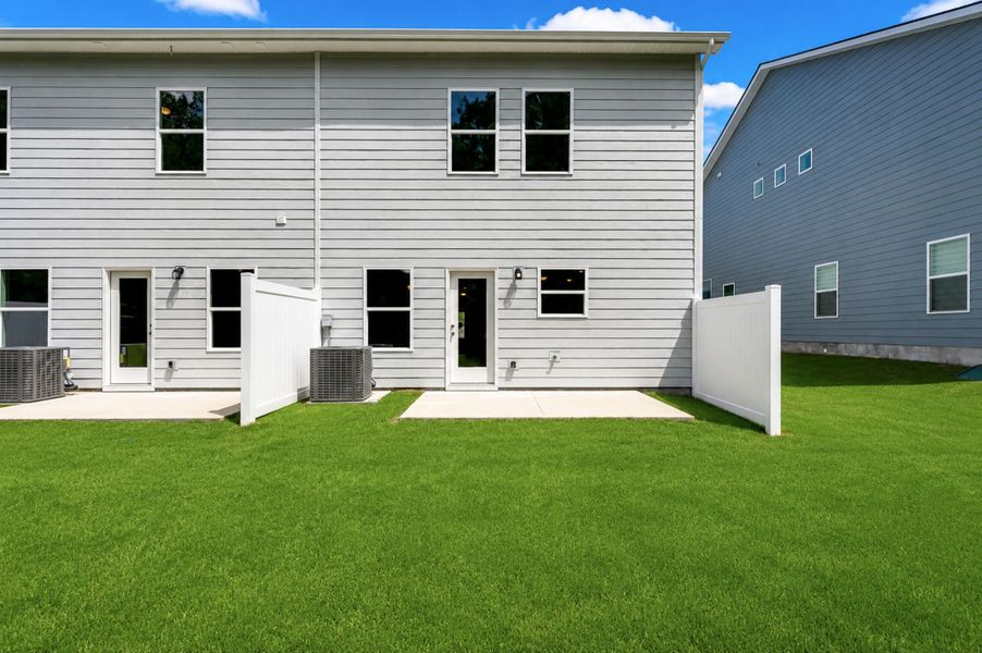 Exterior details and patio area of a home in Ironhorse, Dickson (Image 3).