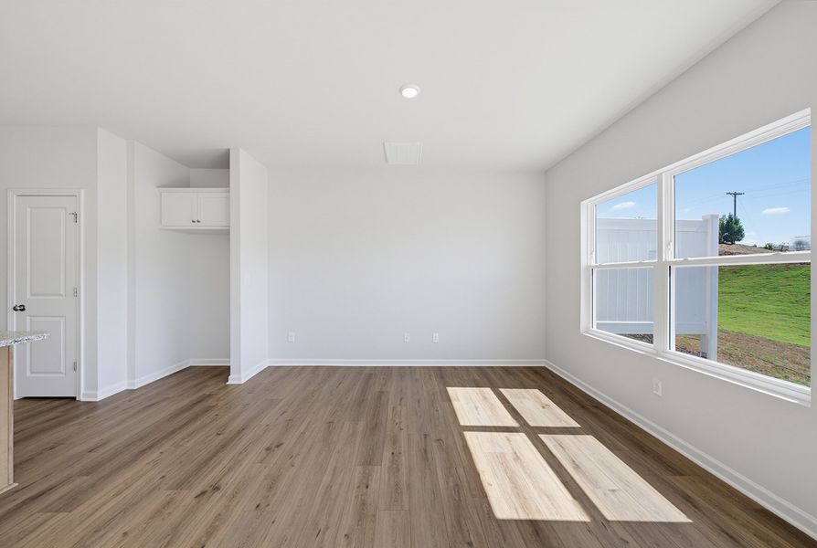 Spacious, unfurnished interior of a new home in Sweetbrier, Durham (Image 17).