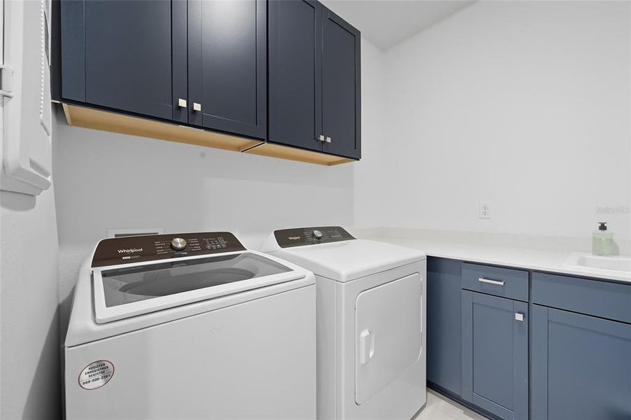 Furnished interior view inside a new home in , Orlando (Image 12).