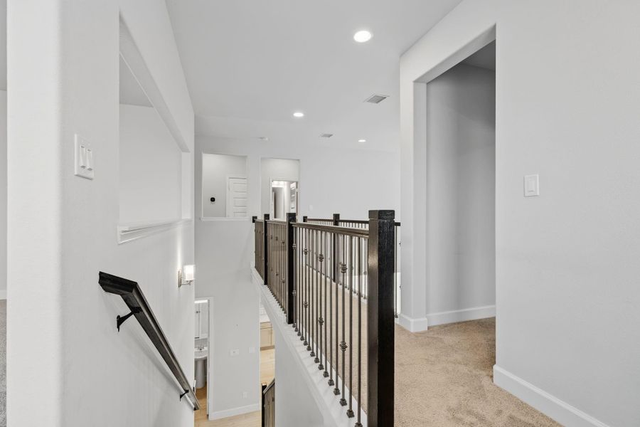 Spacious, unfurnished interior of a new home in Cane Island 50', Katy (Image 31). Spacious, unfurnished interior of a new home in Cane Island 50', Katy (Image 31).