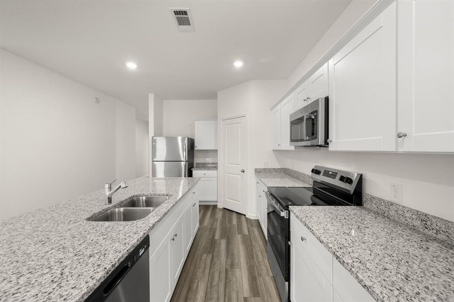 12737 Big Ranch- Kitchen-4