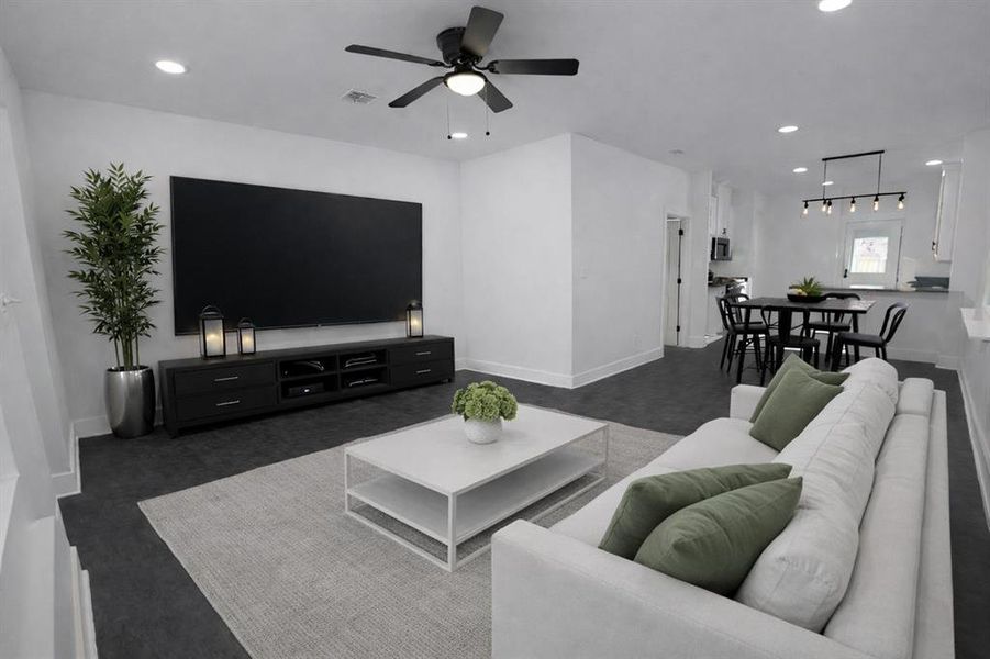 Furnished interior view inside a new home in , Denison (Image 11).