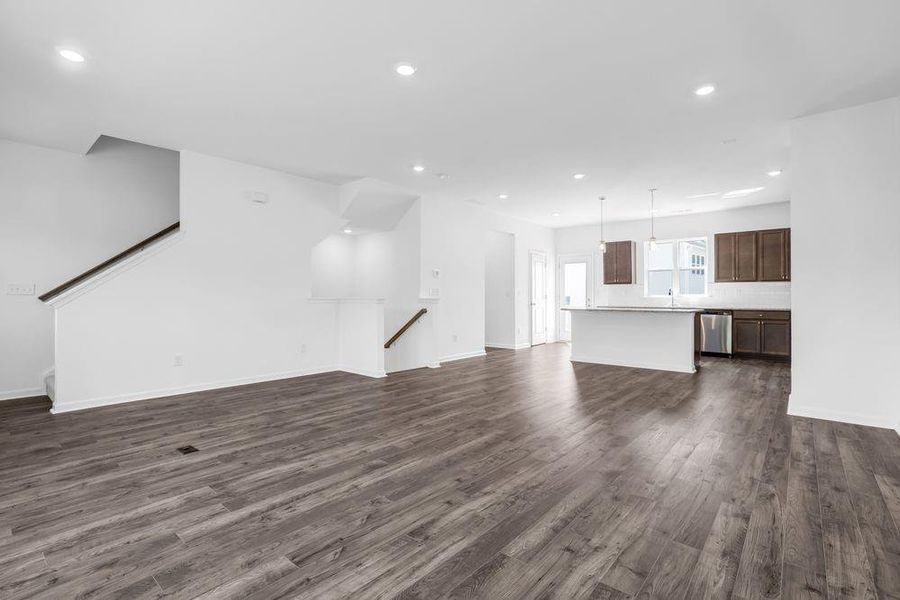 Spacious, unfurnished interior of a new home in Somerset at Veterans Memorial, Mableton (Image 16).