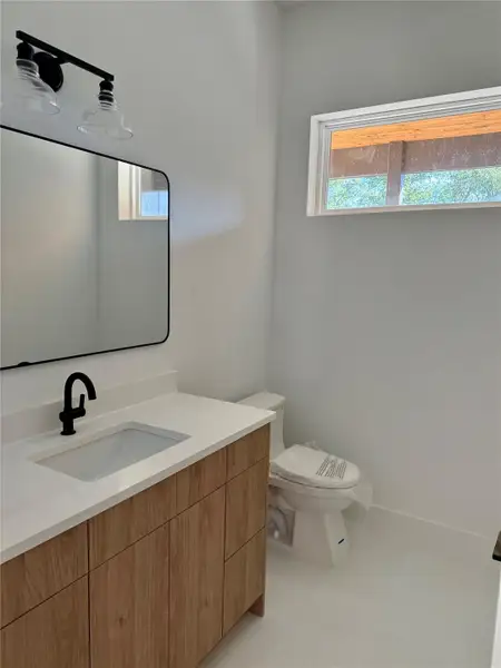 Powder bath on first floor Powder bath on first floor