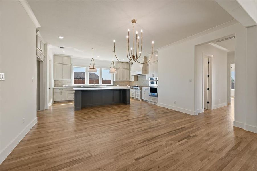 Spacious, unfurnished interior of a new home in NorthGlen, Haslet (Image 38).