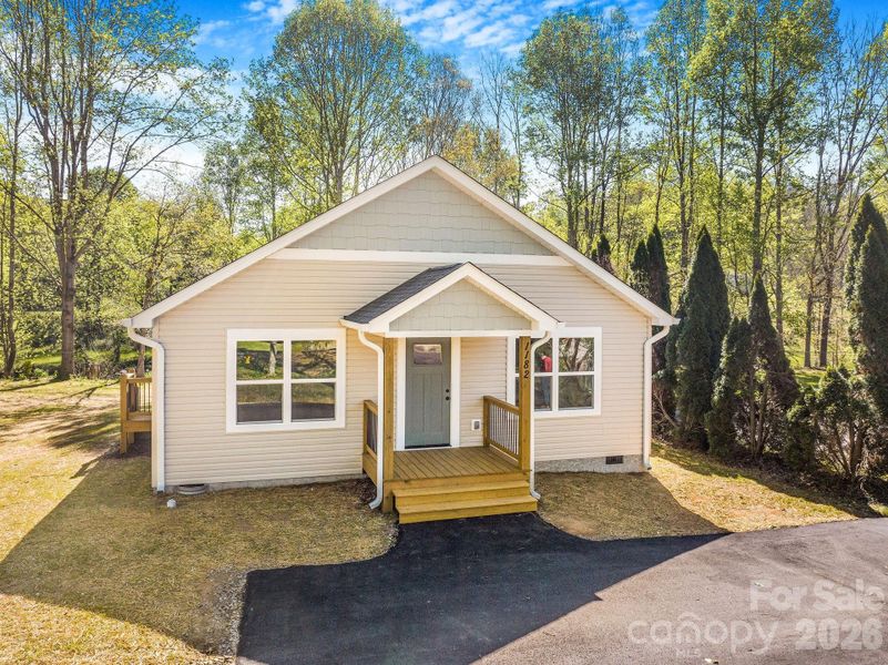 Exterior details and patio area of a home in , Waynesville (Image 17).
