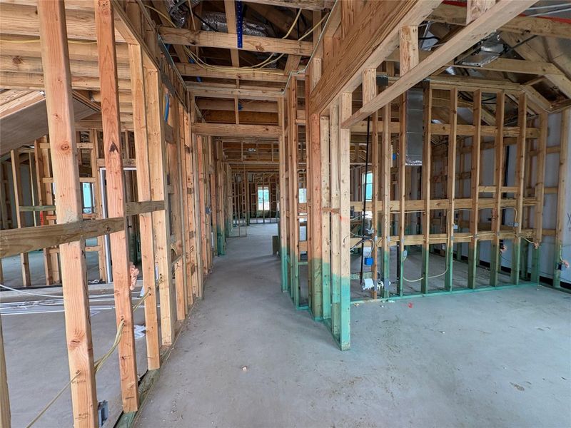 Spacious, unfurnished interior of a new home in Berry Creek Highlands, Georgetown (Image 12).