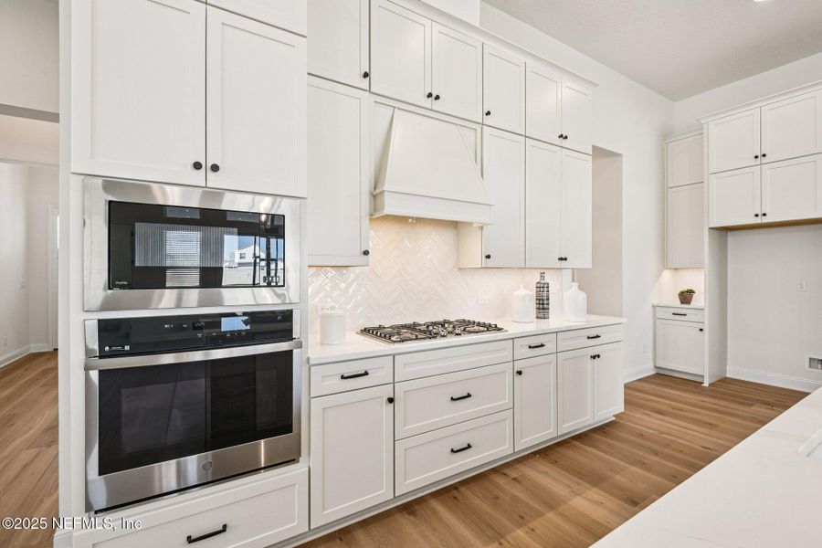 Furnished interior view inside a new home in Seabrook Village II, Ponte Vedra (Image 57). Furnished interior view inside a new home in Seabrook Village II, Ponte Vedra (Image 57).