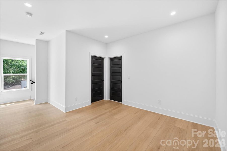 Spacious, unfurnished interior of a new home in , Charlotte (Image 22).