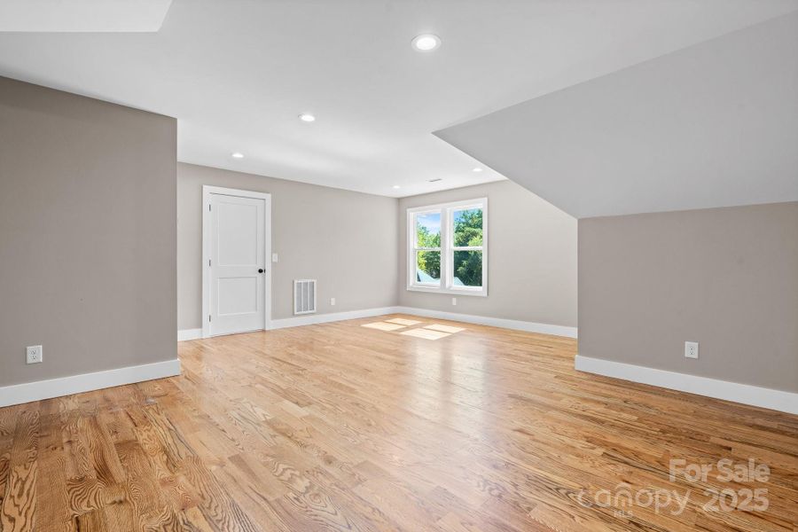 Spacious, unfurnished interior of a new home in , Hickory (Image 21).