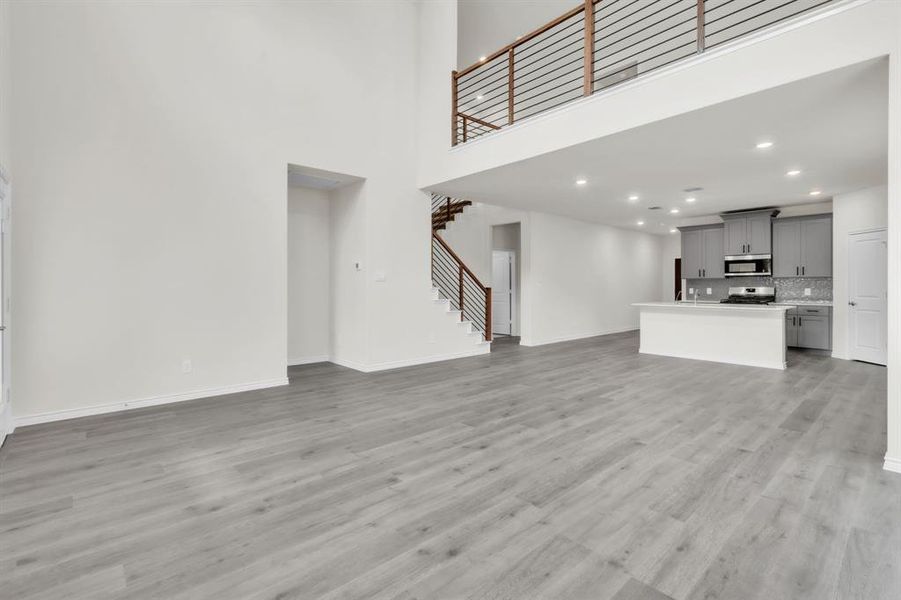 Spacious, unfurnished interior of a new home in The Landing at Hidden Lakes, McKinney (Image 31). Spacious, unfurnished interior of a new home in The Landing at Hidden Lakes, McKinney (Image 31).