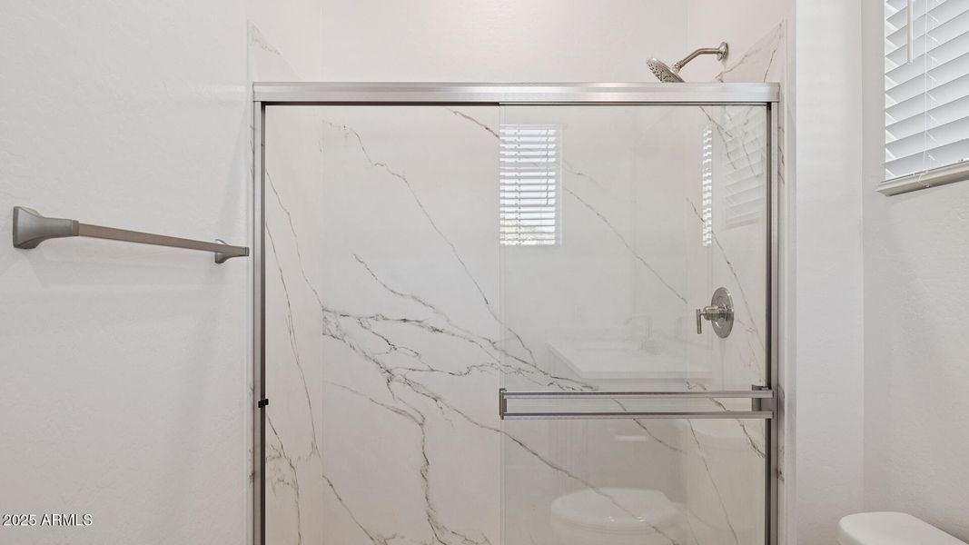 3985_Phoenician_Lot 2081_Aloravita_Peori 3985_Phoenician_Lot 2081_Aloravita_Peori