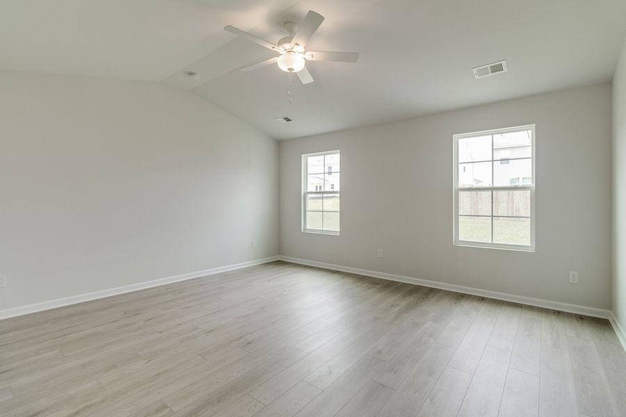 Spacious, unfurnished interior of a new home in Winston Point, Gilbert (Image 20). Spacious, unfurnished interior of a new home in Winston Point, Gilbert (Image 20).