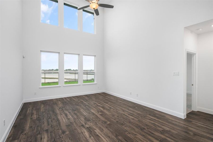 Spacious, unfurnished interior of a new home in Walden Pond, Forney (Image 14).