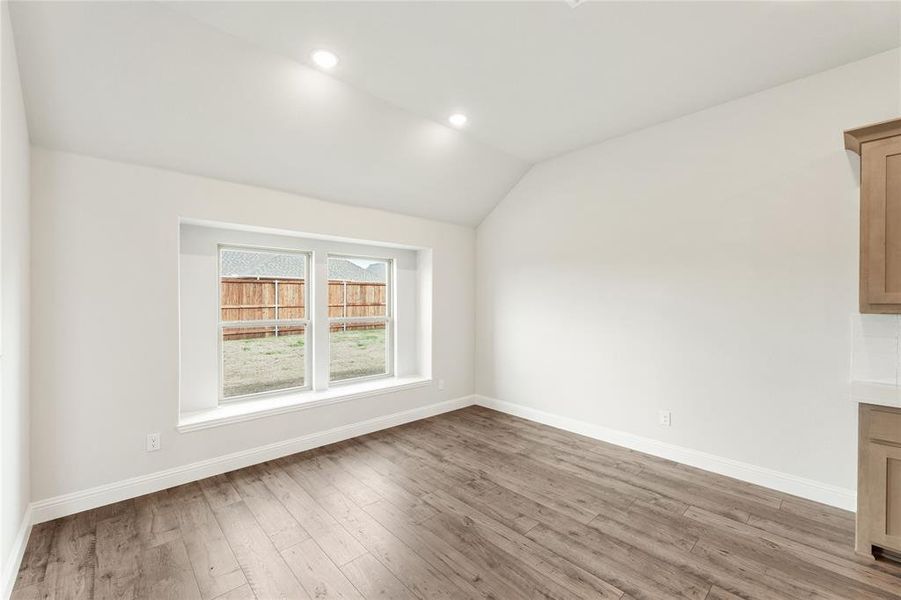 Spacious, unfurnished interior of a new home in Stone River Glen 60s, Royse City (Image 16).