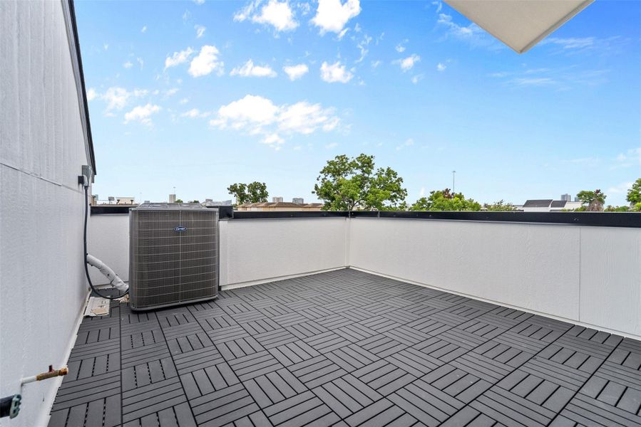 Exterior details and patio area of a home in , Houston (Image 1). Exterior details and patio area of a home in , Houston (Image 1).