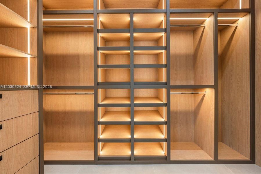 Close-up of interior finishes inside a home in , Miami (Image 19). Close-up of interior finishes inside a home in , Miami (Image 19).