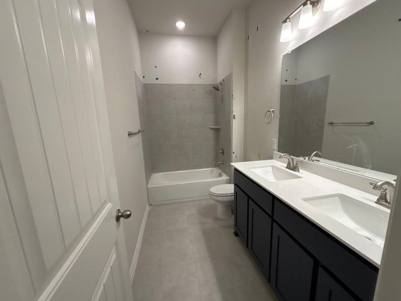 Furnished interior view inside a new home in Waterford Park, Weatherford (Image 5).