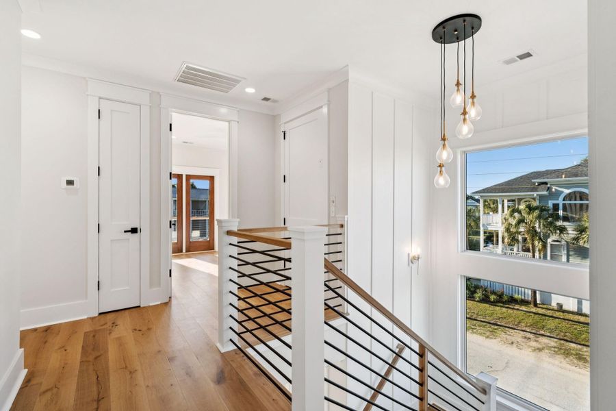Spacious, unfurnished interior of a new home in , Isle Of Palms (Image 89). Spacious, unfurnished interior of a new home in , Isle Of Palms (Image 89).