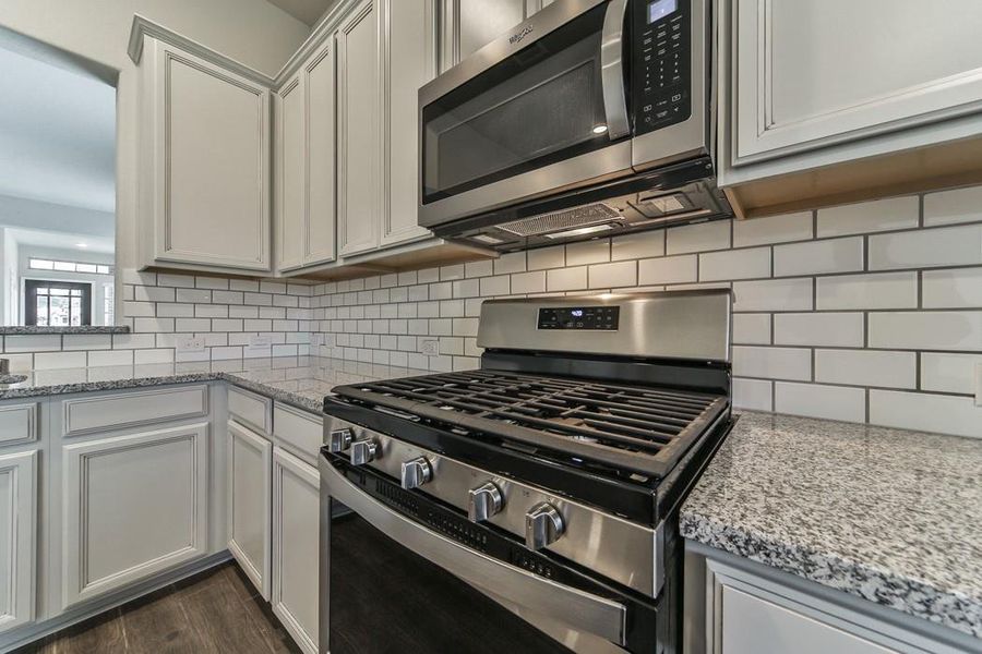 Furnished interior view inside a new home in Montgomery Ridge: Landmark Collection, Montgomery (Image 6).