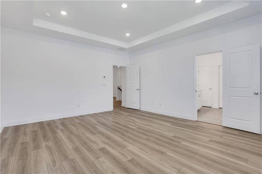Spacious, unfurnished interior of a new home in Bailey Fence, Dacula (Image 24).