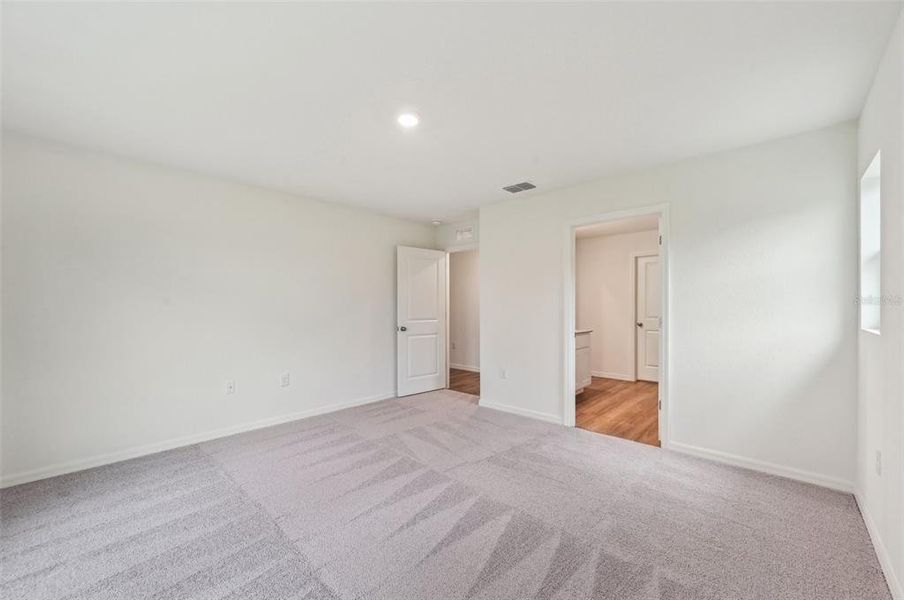 Spacious, unfurnished interior of a new home in Sugarmill Woods, Homosassa (Image 21). Spacious, unfurnished interior of a new home in Sugarmill Woods, Homosassa (Image 21).