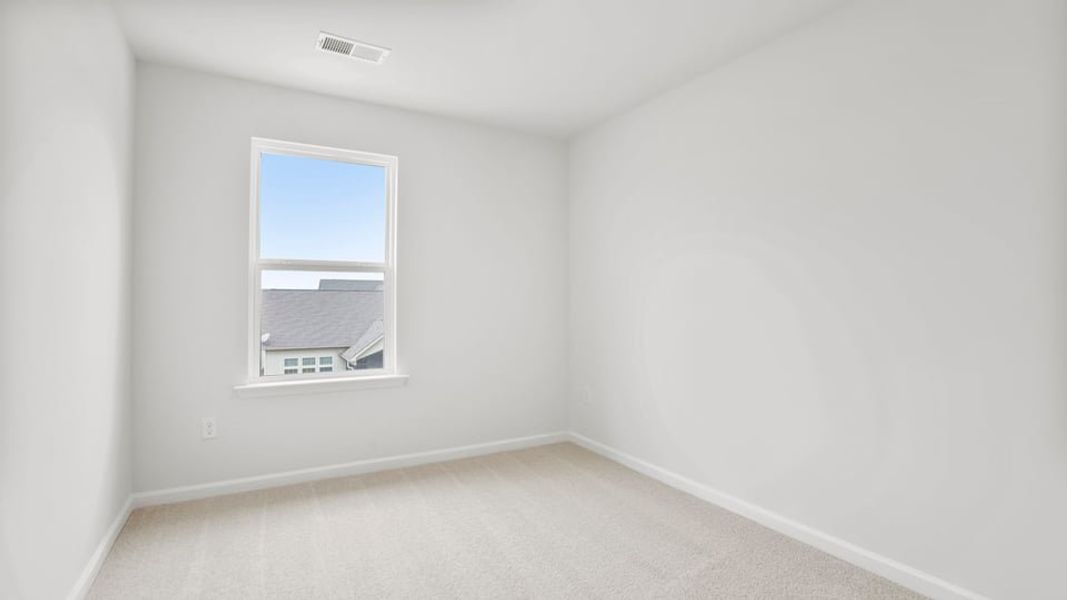 Spacious, unfurnished interior of a new home in Covington Village, Greer (Image 30).