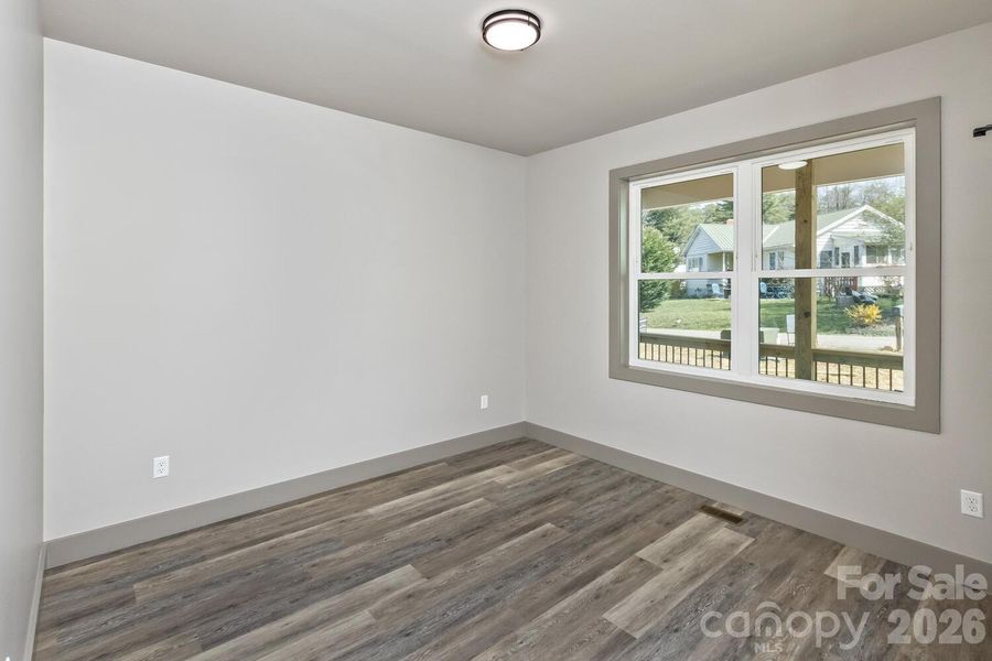 Spacious, unfurnished interior of a new home in , Asheville (Image 18).