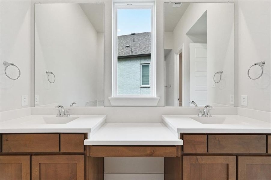 Image 23 of a home in Devonshire. Image 23 of a home in Devonshire.