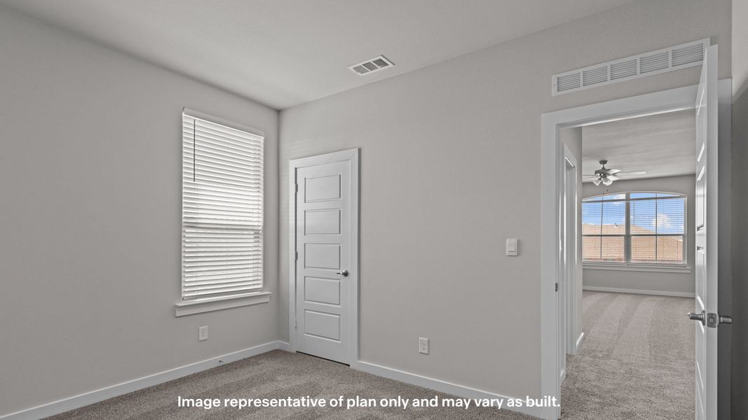 Spacious, unfurnished interior of a new home in Northwest Passage, Midland (Image 18). Spacious, unfurnished interior of a new home in Northwest Passage, Midland (Image 18).