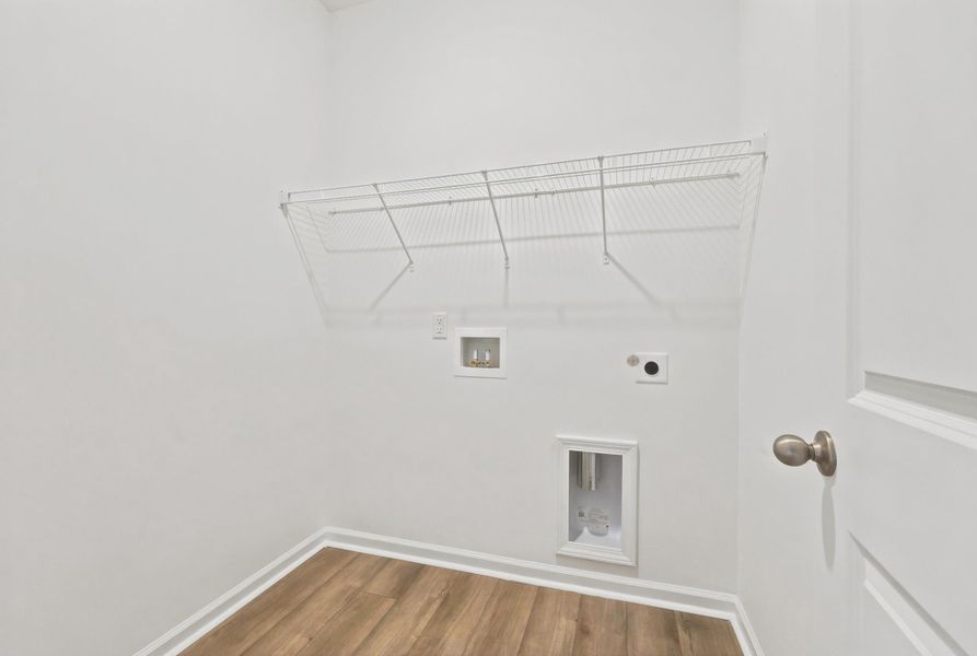 Spacious, unfurnished interior of a new home in Edgefield, Loris (Image 30). Spacious, unfurnished interior of a new home in Edgefield, Loris (Image 30).