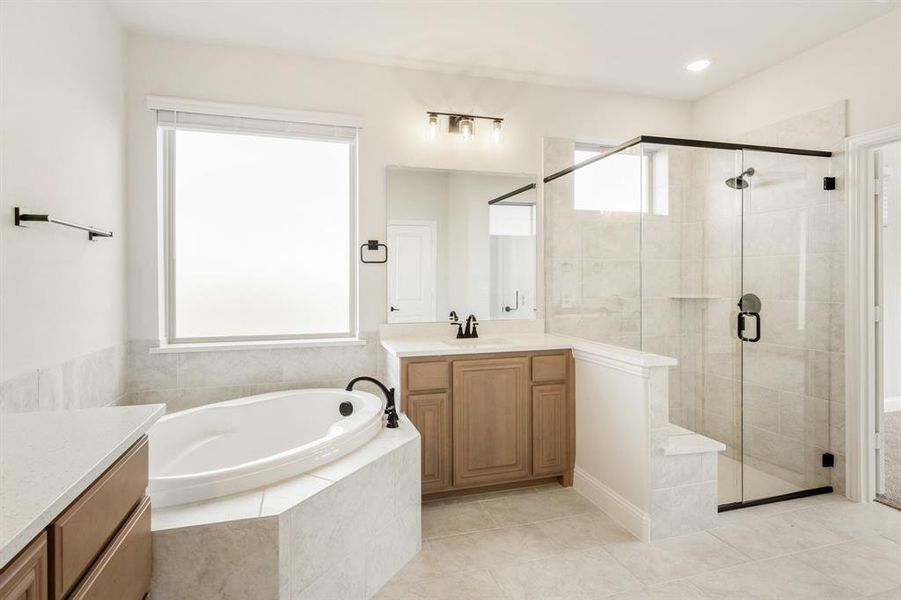 Furnished interior view inside a new home in Liberty, Melissa (Image 13).