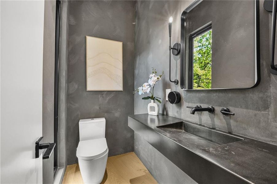 Furnished interior view inside a new home in , Atlanta (Image 50).