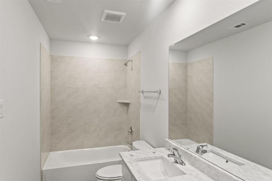 Furnished interior view inside a new home in Rocky Creek Crossing, Fort Worth (Image 5). Furnished interior view inside a new home in Rocky Creek Crossing, Fort Worth (Image 5).