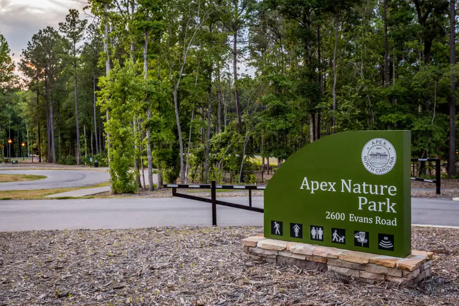 Image 19 of a home in Prestwick.