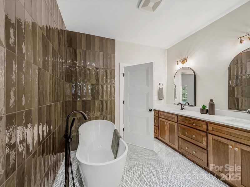 Furnished interior view inside a new home in , Statesville (Image 4). Furnished interior view inside a new home in , Statesville (Image 4).