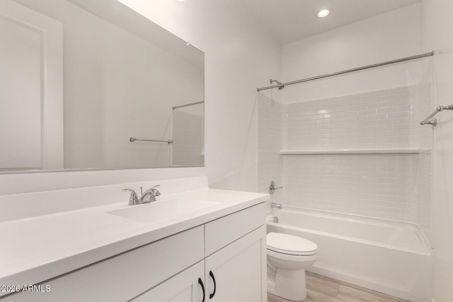 24 Manzanita 24 Manzanita