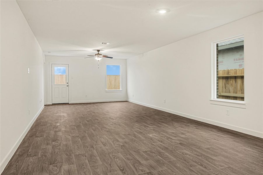 *Images and 3D tour are for illustration only and options may vary from home as built.