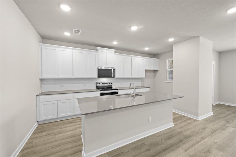 236 Wagon Spoke- Kitchen-1