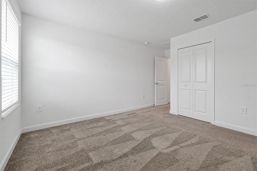 Spacious, unfurnished interior of a new home in , Orlando (Image 29).