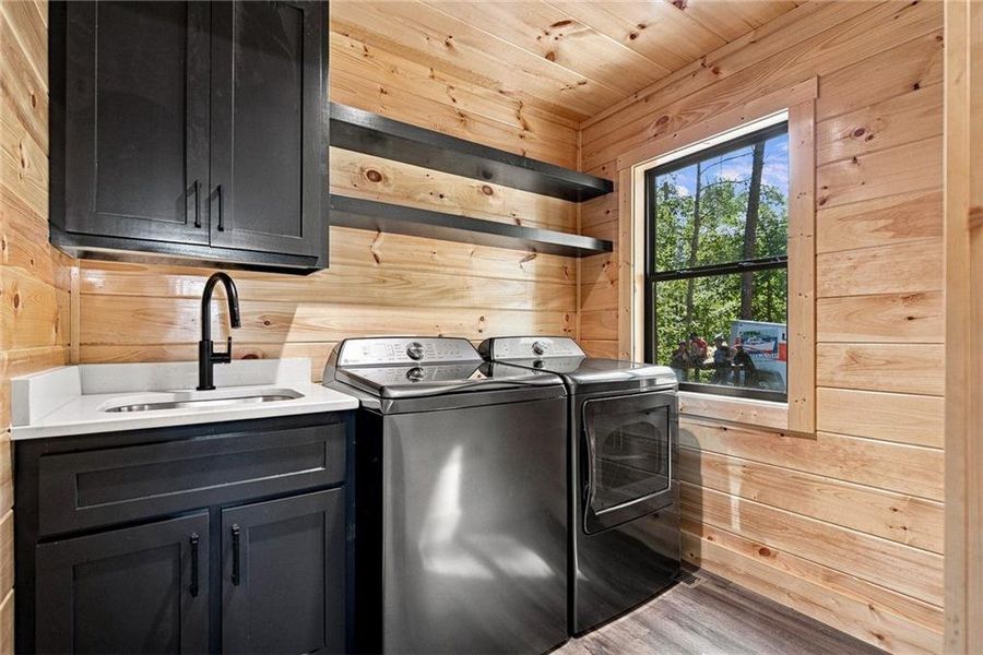 Furnished interior view inside a new home in , Ellijay (Image 7).